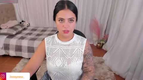 Snapshot of victoryyy__ chatting on 12-06-24, 09:02 V I C T O R I A online show from 12-06-24, 09:02