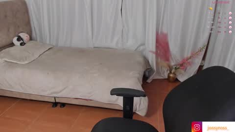 Snapshot of victoryyy__ chatting on 01-18-25, 12:57 V I C T O R I A online show from 01-18-25, 12:57