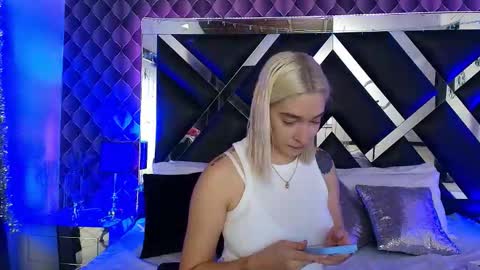 victtoria lee online show from 02-17-26, 06:58