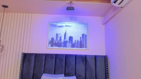 Viiolett online show from 03-11-25, 08:31