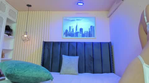 Viiolett online show from 02-26-26, 07:35