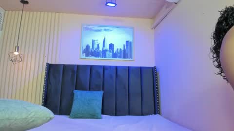 Viiolett online show from 03-03-26, 07:42