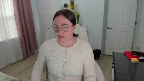 Ukrainian-woman online show from 02-03-25, 04:52