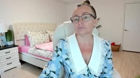 Ukrainian-woman online show from 10-03-25, 01:08
