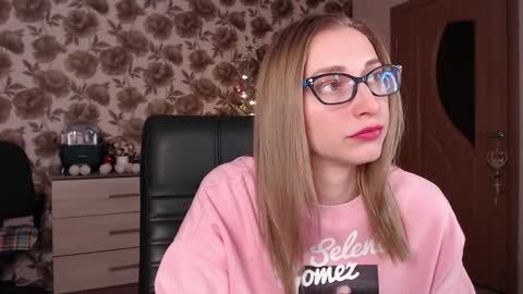 Vika online show from 12-23-24, 05:00