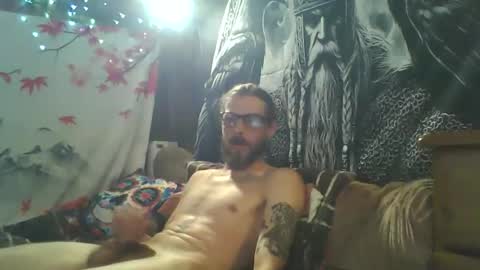 viking43211 online show from 10-03-25, 06:38