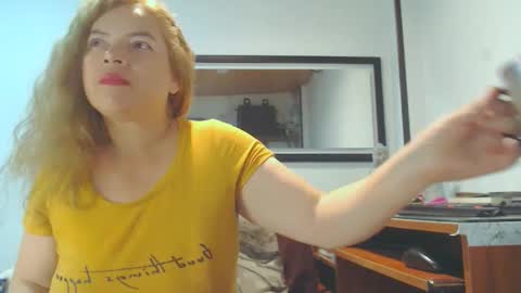 VIKKKTORIAAA online show from 12-22-24, 09:11