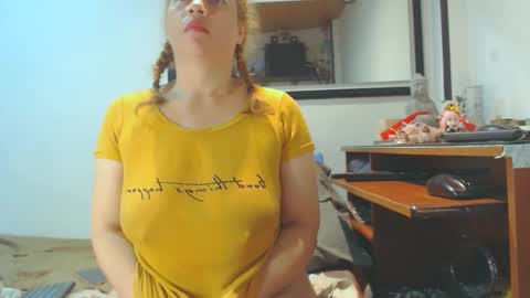 VIKKKTORIAAA online show from 12-27-24, 08:24