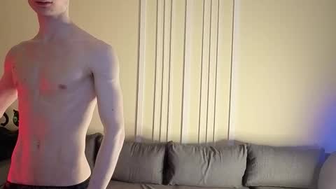 Max online show from 02-18-26, 08:49