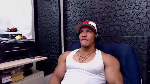 Viktor Herrera online show from 02-24-25, 07:19