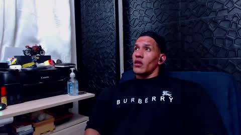 Viktor Herrera online show from 03-08-25, 04:23