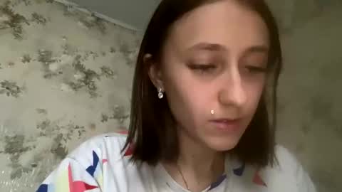 Snapshot of viktoria9898 chatting on 11-11-25, 12:05 Sweett online show from 11-11-25, 12:05