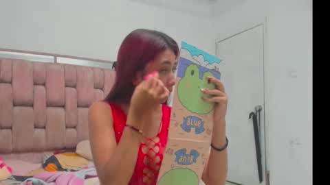viky_18 online show from 10-07-25, 03:25