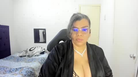 VIKY ADAMS online show from 10-09-25, 07:34