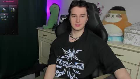 Vincent Strong online show from 01-16-26, 02:32