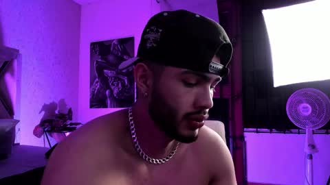 Snapshot of vincentblack_ chatting on 01-18-26, 03:43 Vincent online show from 01-18-26, 03:43