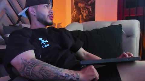 Snapshot of vincentblack_ chatting on 02-07-26, 04:38 Vincent online show from 02-07-26, 04:38