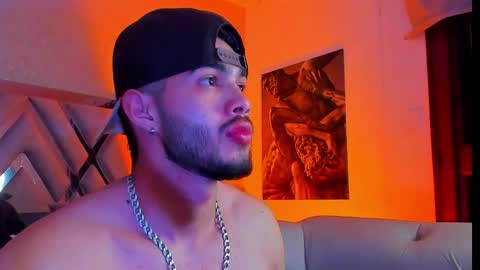 Snapshot of vincentblack_ chatting on 02-15-26, 04:42 Vincent online show from 02-15-26, 04:42