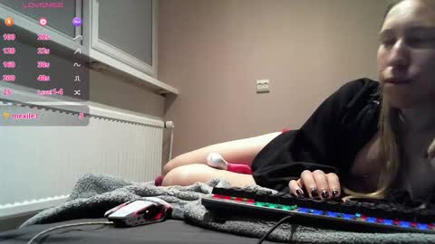 Snapshot of vine_princess chatting on 09-13-25, 11:26 Vine Princess online show from 09-13-25, 11:26