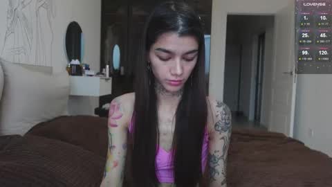 vinkitinkii online show from 10-24-25, 08:22