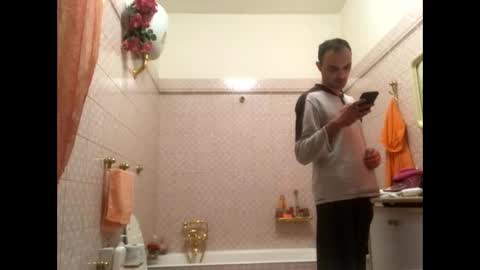 Snapshot of vinmin90 chatting on 12-03-24, 09:34 Zenith online show from 12-03-24, 09:34