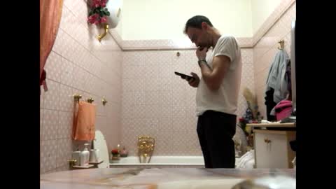 Snapshot of vinmin90 chatting on 01-21-25, 09:25 Zenith online show from 01-21-25, 09:25