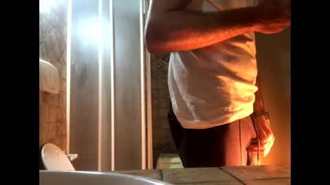 Snapshot of vinmin90 chatting on 02-06-25, 07:07 Zenith online show from 02-06-25, 07:07