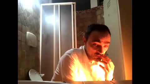 Snapshot of vinmin90 chatting on 03-02-25, 10:38 Zenith online show from 03-02-25, 10:38