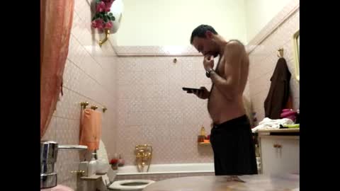 Snapshot of vinmin90 chatting on 03-04-25, 11:11 Zenith online show from 03-04-25, 11:11