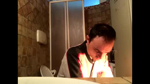 Snapshot of vinmin90 chatting on 03-06-25, 11:09 Zenith online show from 03-06-25, 11:09