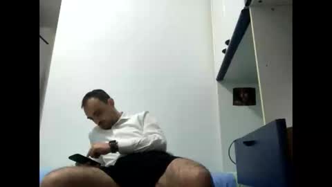 Snapshot of vinmin90 chatting on 09-19-25, 11:38 Zenith online show from 09-19-25, 11:38