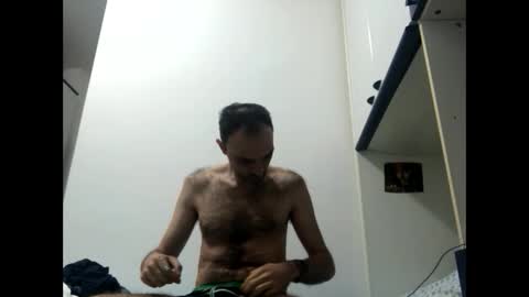 Snapshot of vinmin90 chatting on 09-23-25, 12:13 Zenith online show from 09-23-25, 12:13