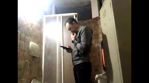 Snapshot of vinmin90 chatting on 10-12-25, 09:58 Zenith online show from 10-12-25, 09:58