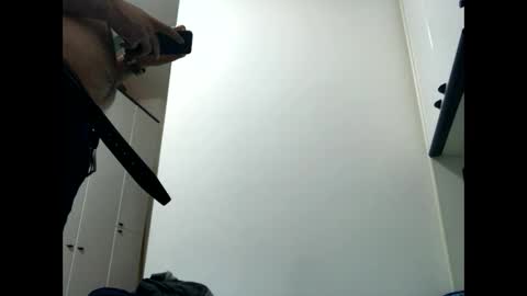 Snapshot of vinmin90 chatting on 10-15-25, 09:37 Zenith online show from 10-15-25, 09:37