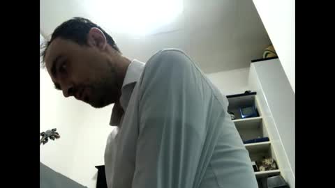 Snapshot of vinmin90 chatting on 10-17-25, 11:18 Zenith online show from 10-17-25, 11:18