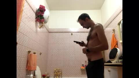 Snapshot of vinmin90 chatting on 10-27-25, 09:30 Zenith online show from 10-27-25, 09:30