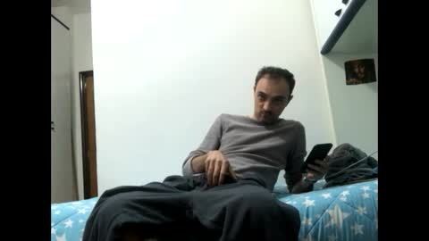 Snapshot of vinmin90 chatting on 10-30-25, 10:21 Zenith online show from 10-30-25, 10:21