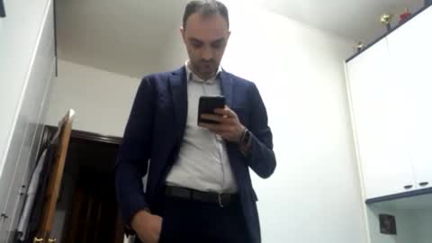 Snapshot of vinmin90 chatting on 11-13-25, 04:17 Zenith online show from 11-13-25, 04:17