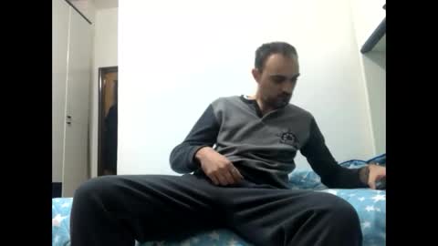 Snapshot of vinmin90 chatting on 11-20-25, 02:50 Zenith online show from 11-20-25, 02:50