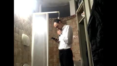 Snapshot of vinmin90 chatting on 11-23-25, 11:37 Zenith online show from 11-23-25, 11:37