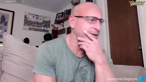 Vinny Marchegiano online show from 09-30-25, 02:55