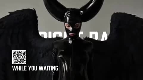 Diva Silvia online show from 10-19-25, 04:07