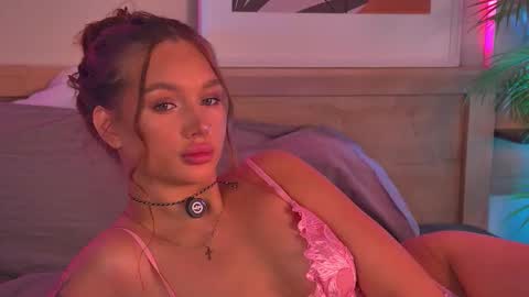 violaflirt online show from 10-24-25, 05:04