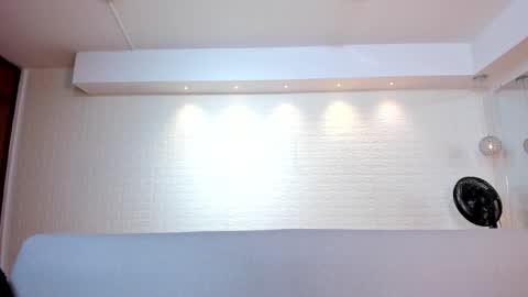 Violett  Everyday From 0530 to 1430 Col Time online show from 11-22-25, 10:36