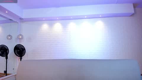 Violett  Everyday From 0530 to 1430 Col Time online show from 12-23-25, 10:35