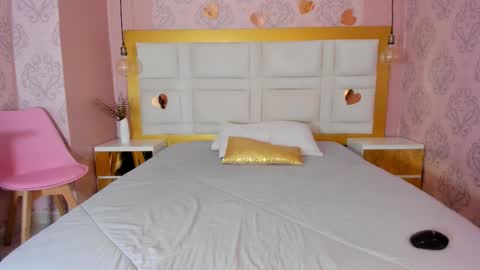 Snapshot of violet15petite chatting on 03-01-26, 12:29 Violet online show from 03-01-26, 12:29