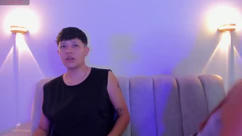Violet and Casper online show from 09-29-25, 05:12