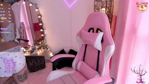 violet online show from 12-30-24, 04:40
