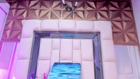 violet_milleer online show from 03-15-26, 07:20