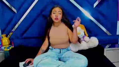 violet_nebula online show from 09-18-25, 10:45